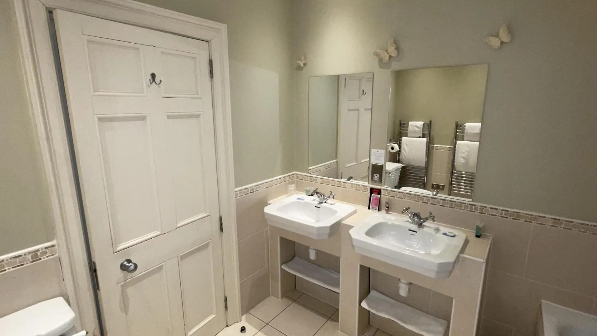 The Commercial Bar & Hotel Chester